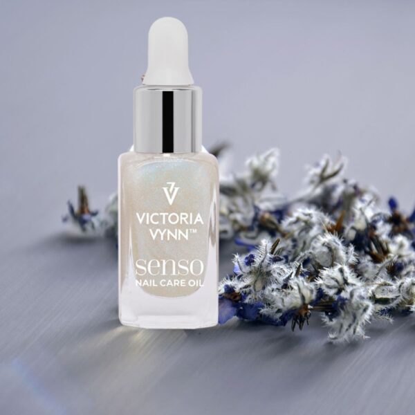Perfumowana oliwka do skórek i paznokci Senso Nail Care Oil Kiss Me Victoria Vynn