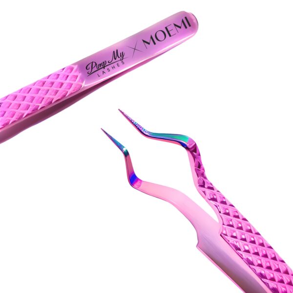 Różowa Pęseta do Separacji Rzęs Zakrzywiona – Modliszka Moemi x Pimp My Lashes