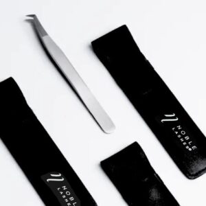 Czarne etui na pęsetę do przedłużania rzęs | Noble Lashes