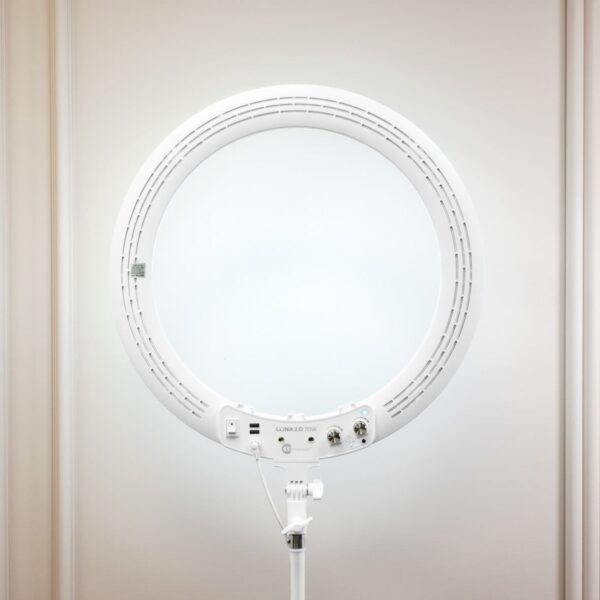 Lampa LED Ring Icoucou LUNA RING 2.0 Biała – Idealna do Salonu Kosmetycznego i Tworzenia Contentu Beauty